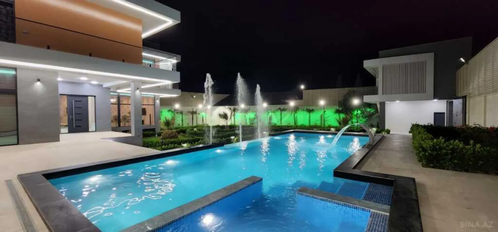 Satılır 7 otaqlı həyət evi 600 m²