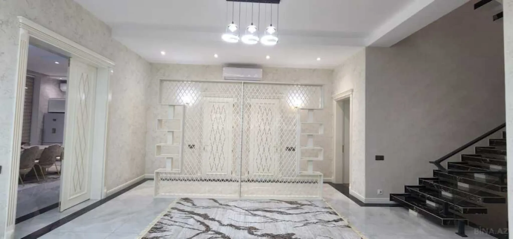 Satılır 7 otaqlı həyət evi 600 m²