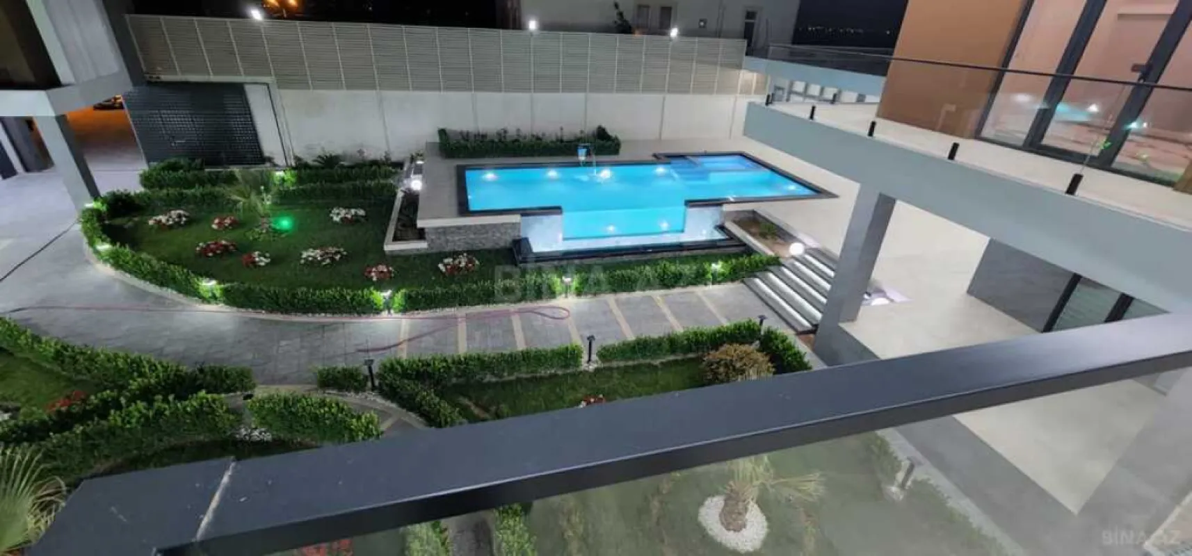 Satılır 7 otaqlı həyət evi 600 m²