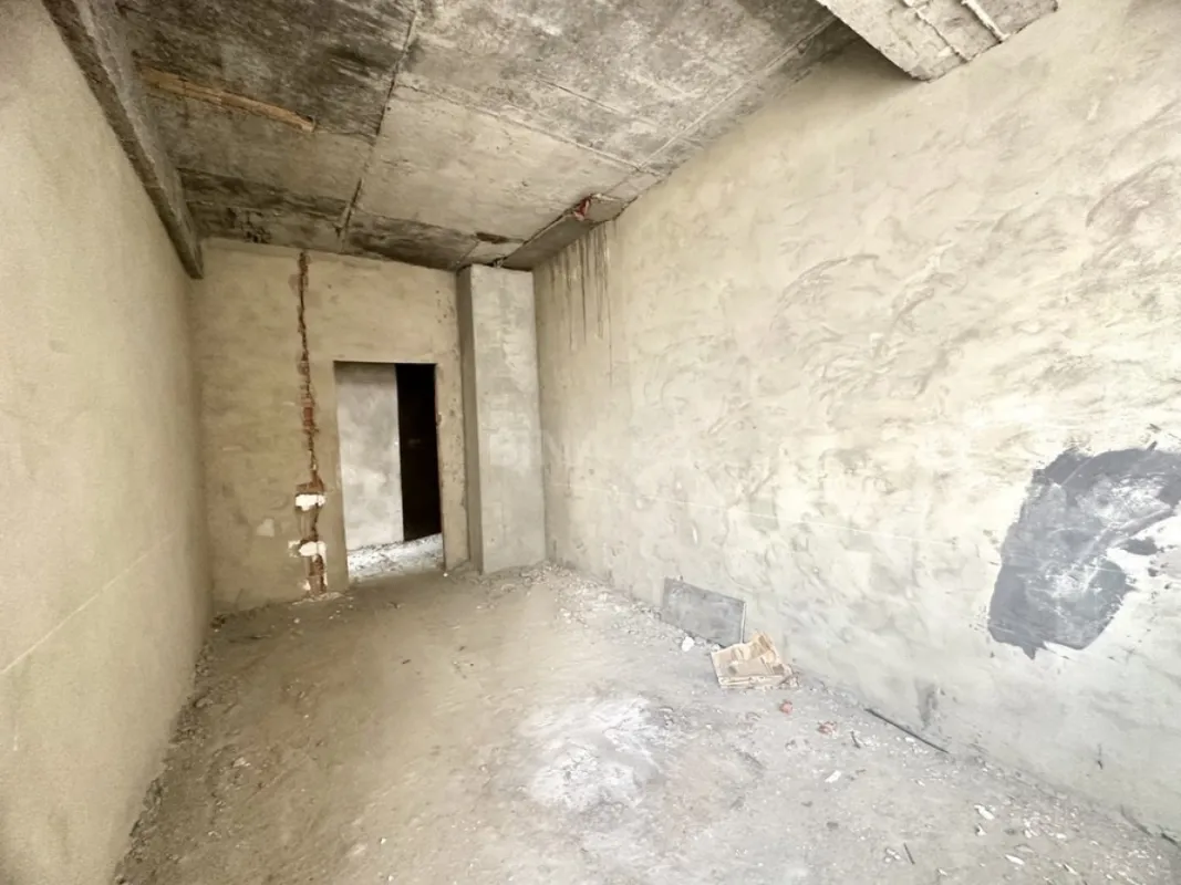 Satılır 3 otaqlı mənzil 162 m²