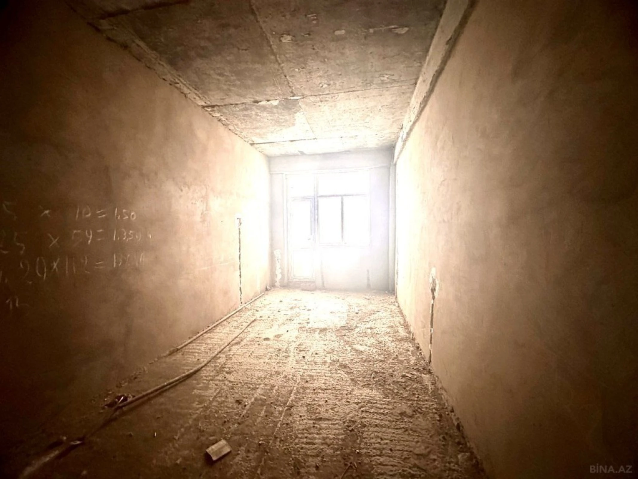 Satılır 3 otaqlı mənzil 162 m²