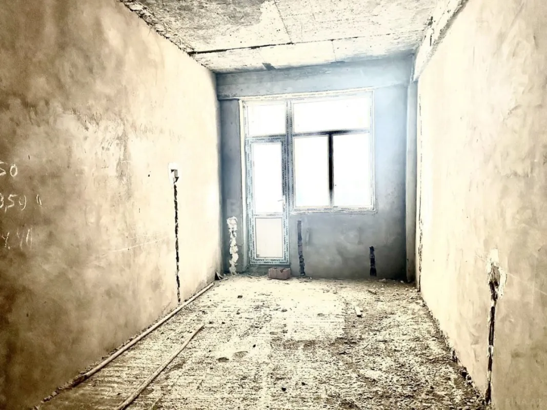 Satılır 3 otaqlı mənzil 162 m²