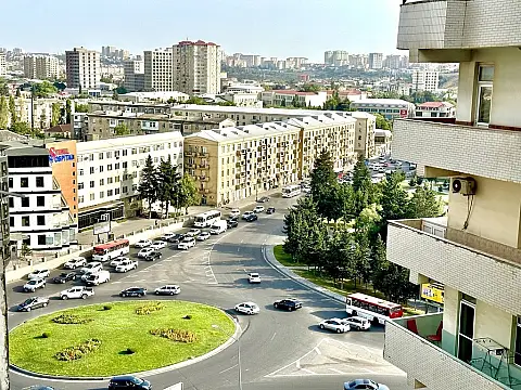 Satılır 3 otaqlı mənzil 162 m² — Bakı, Bakıxanov 3 otaq 162.00 m²