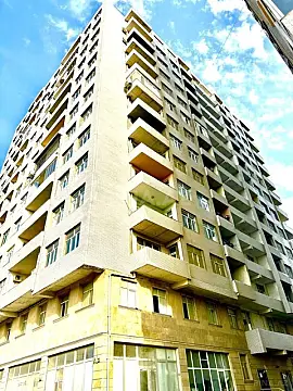 Satılır 3 otaqlı mənzil 162 m²