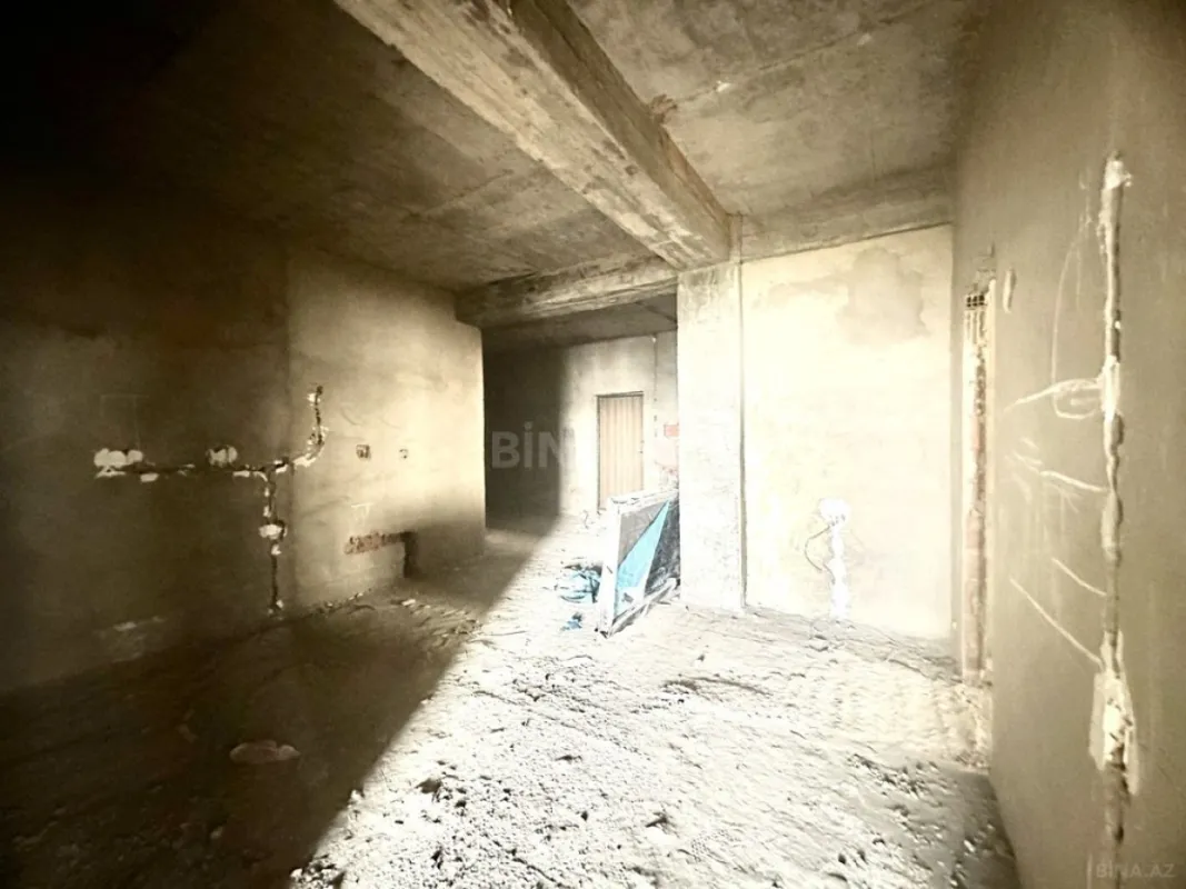 Satılır 3 otaqlı mənzil 162 m²