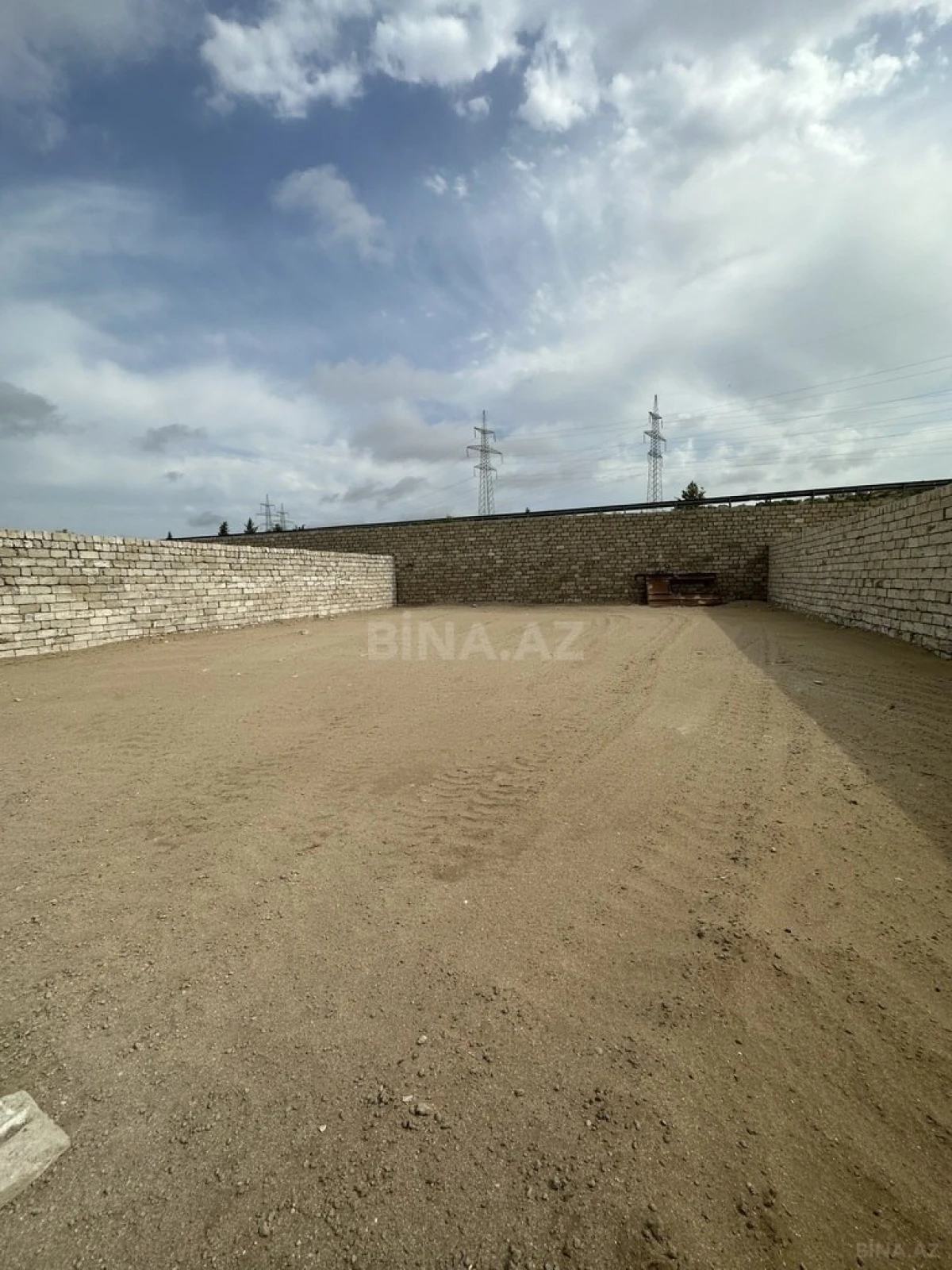 Satılır torpaq sahəsi 100 m²