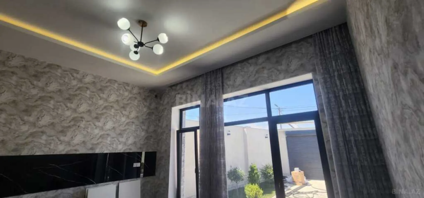 Satılır 4 otaqlı həyət evi 200 m²