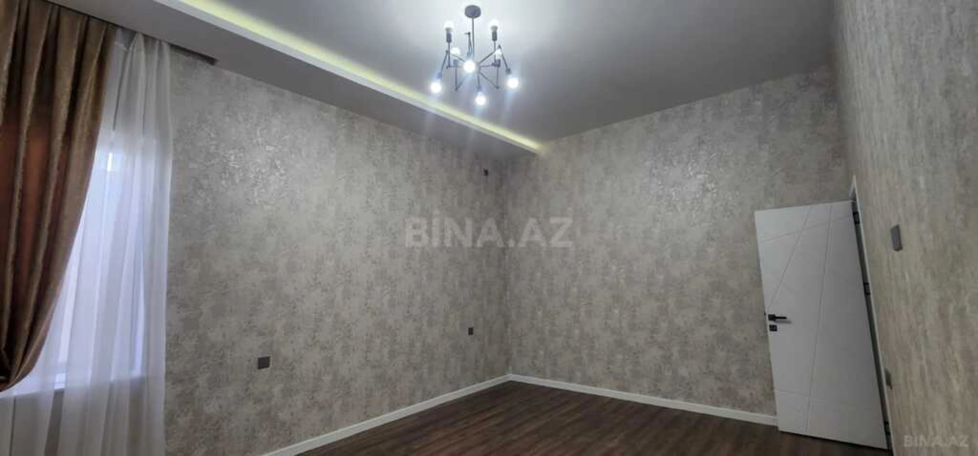 Satılır 4 otaqlı həyət evi 200 m²