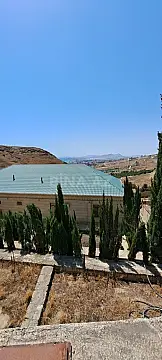 Satılır 5 otaqlı həyət evi 300 m²