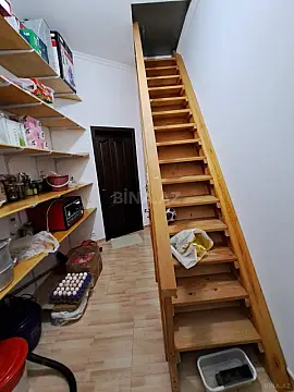 Satılır 5 otaqlı həyət evi 300 m²