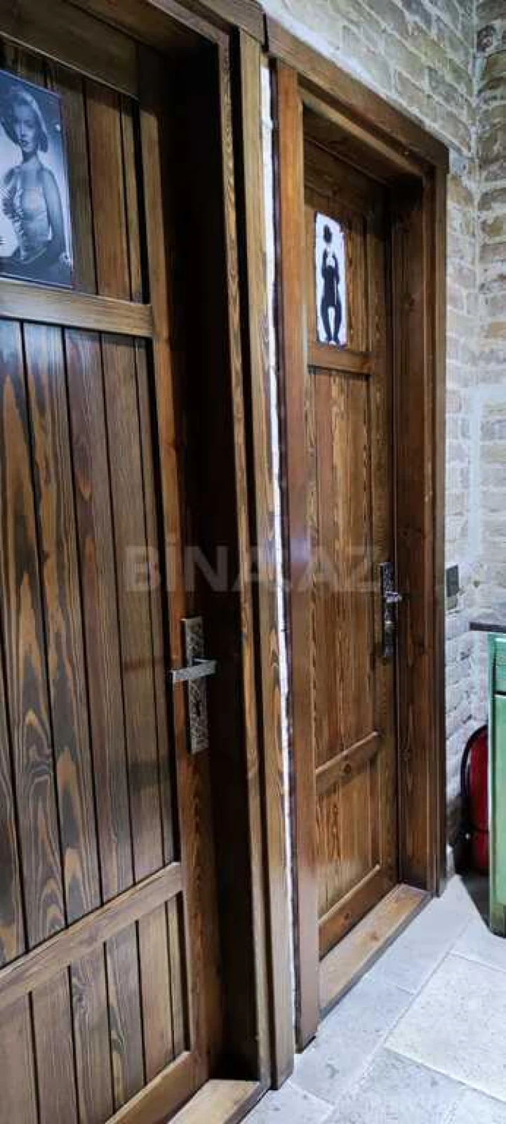 Satılır obyekt 280 m²