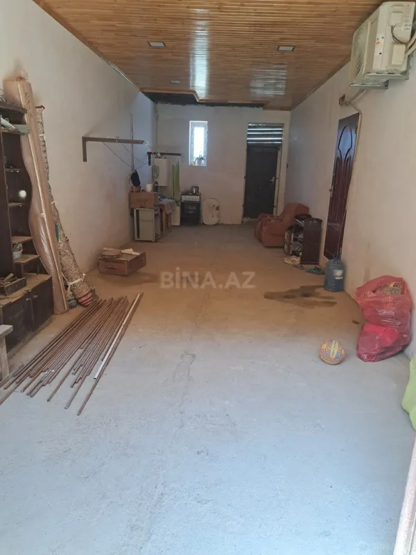 Satılır 5 otaqlı həyət evi 180 m²
