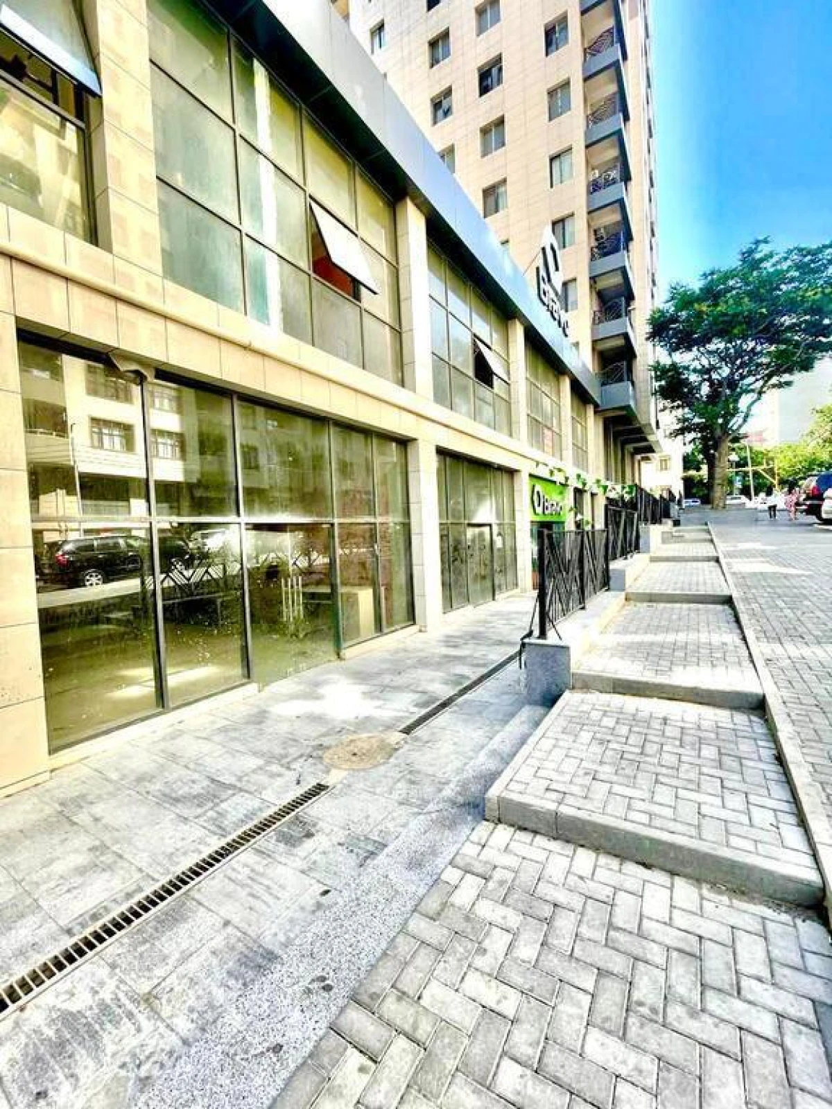 Satılır obyekt 85 m²