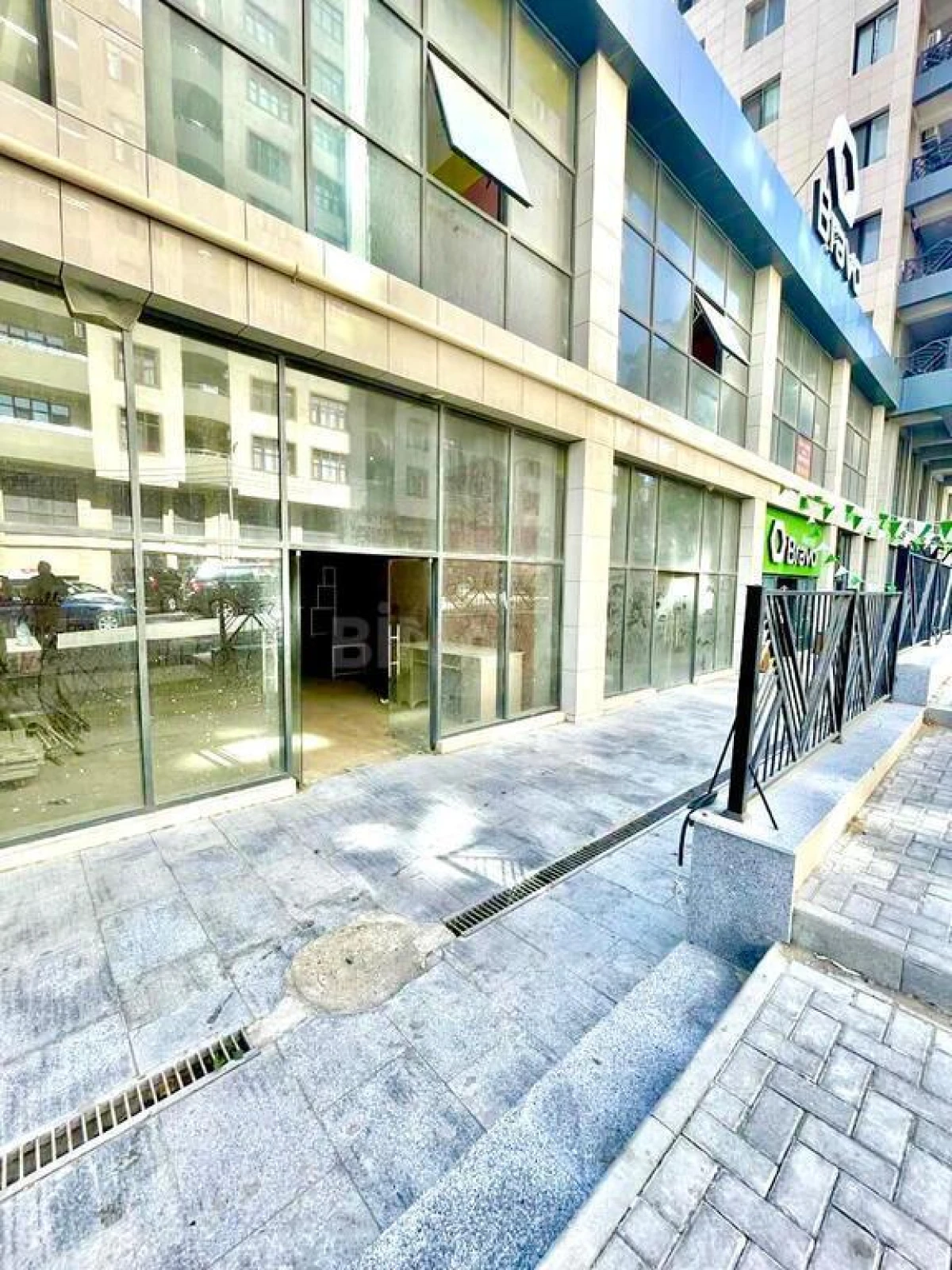 Satılır obyekt 85 m²