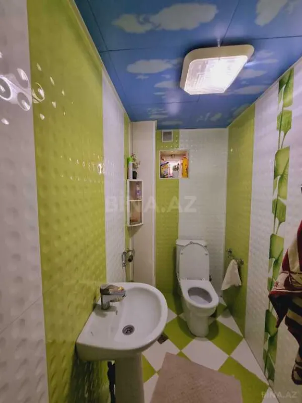 Satılır 6 otaqlı həyət evi 210 m²