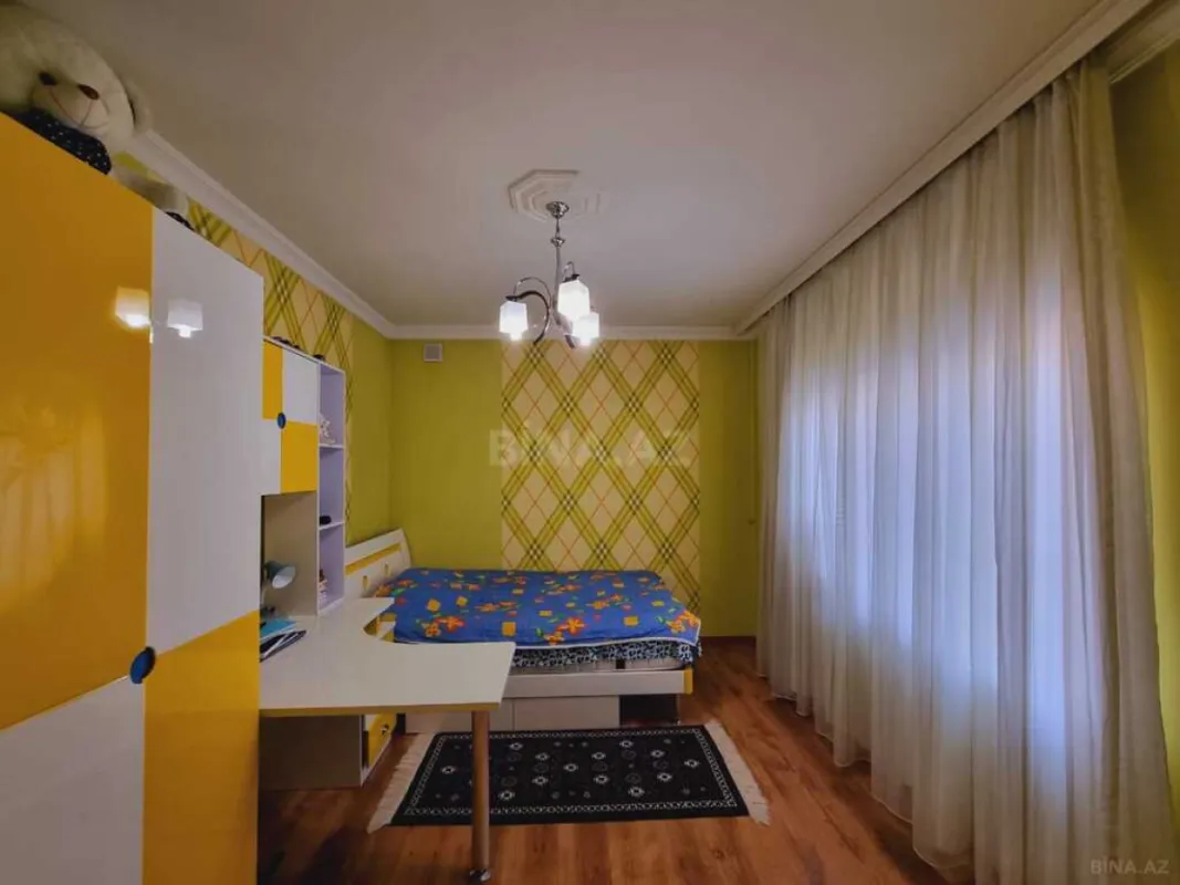 Satılır 6 otaqlı həyət evi 210 m²