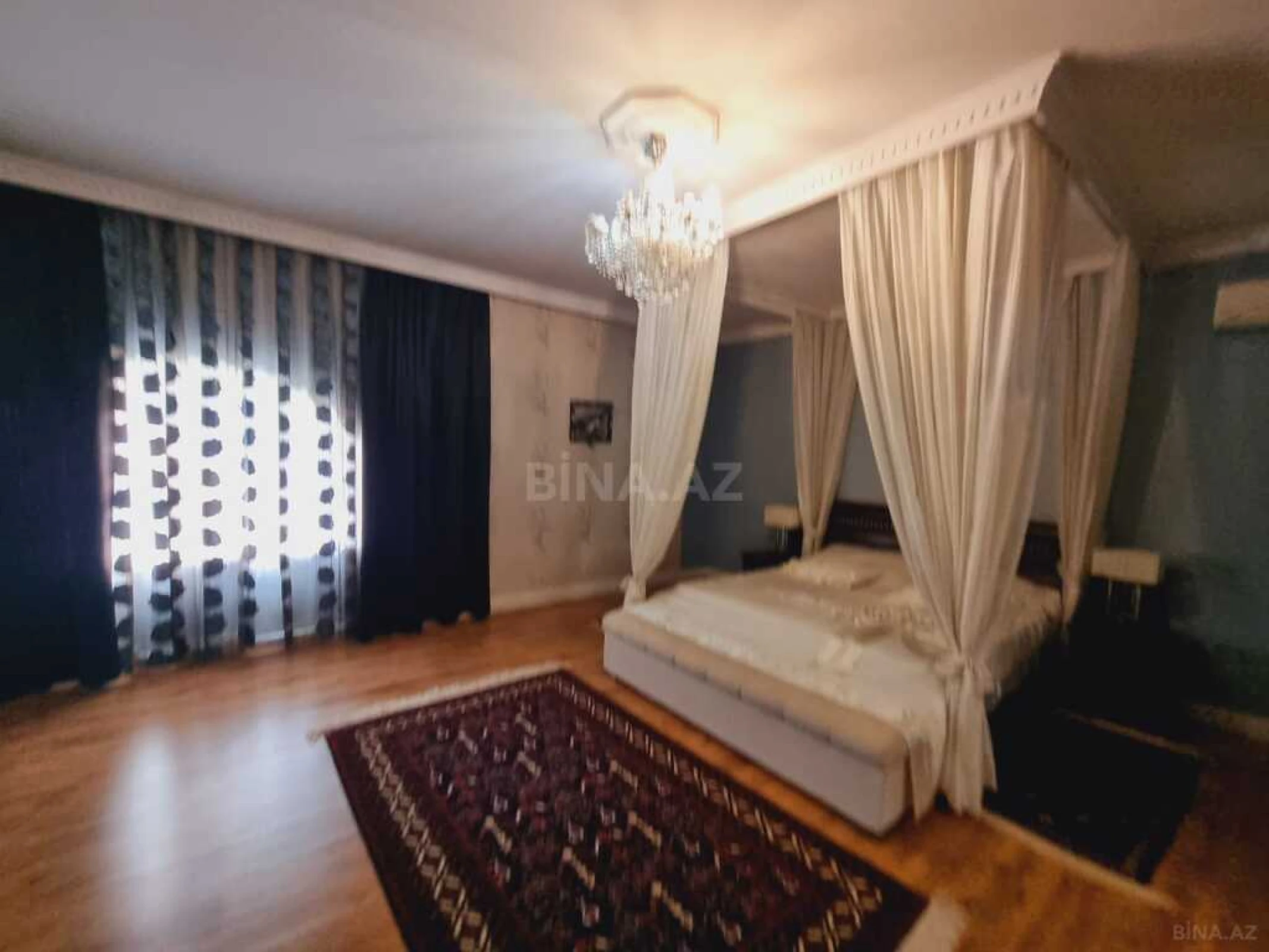 Satılır 6 otaqlı həyət evi 210 m²