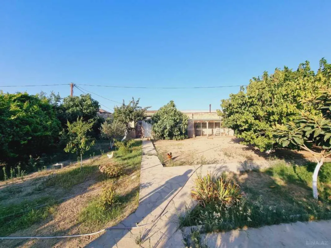 Satılır 6 otaqlı həyət evi 210 m²