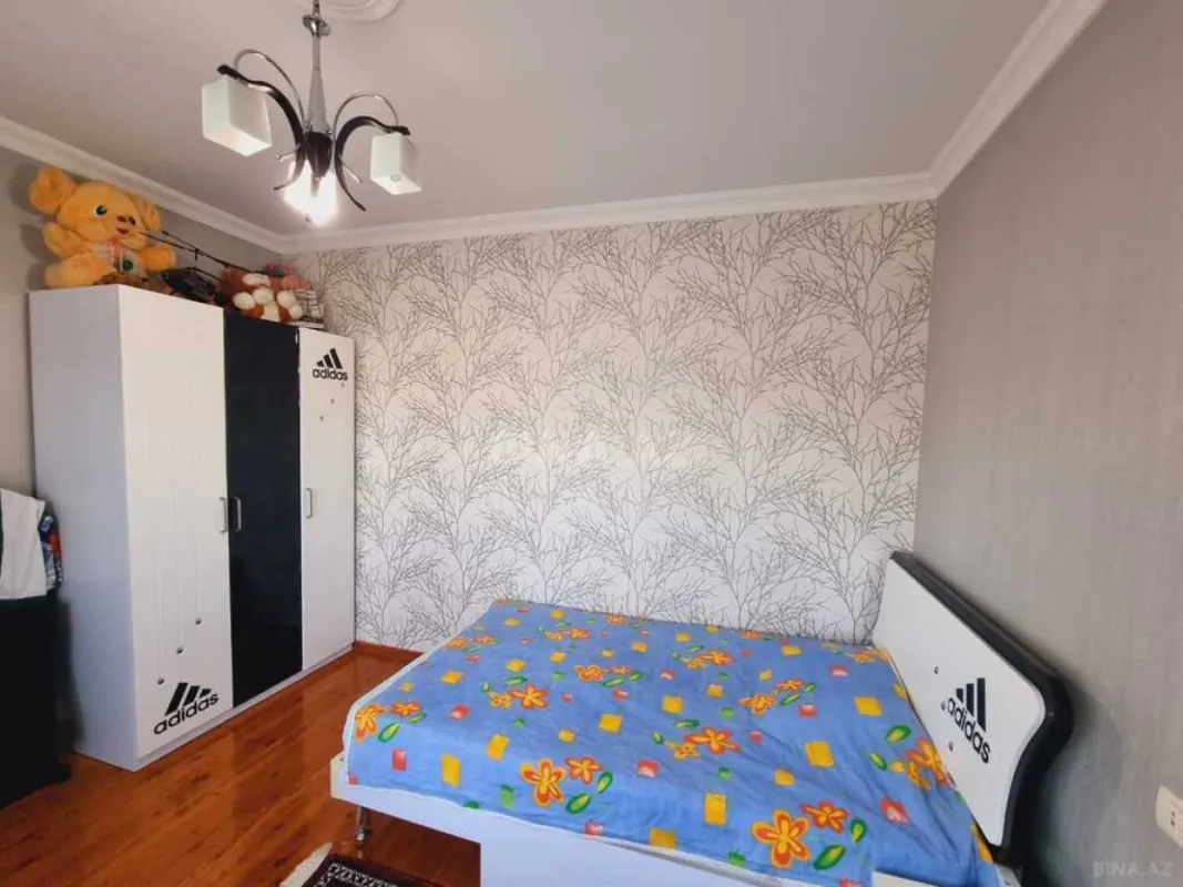Satılır 6 otaqlı həyət evi 210 m²