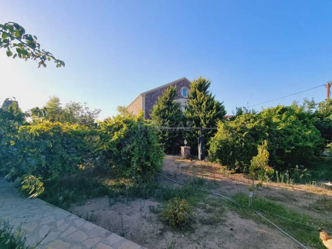 Satılır 6 otaqlı həyət evi 210 m²