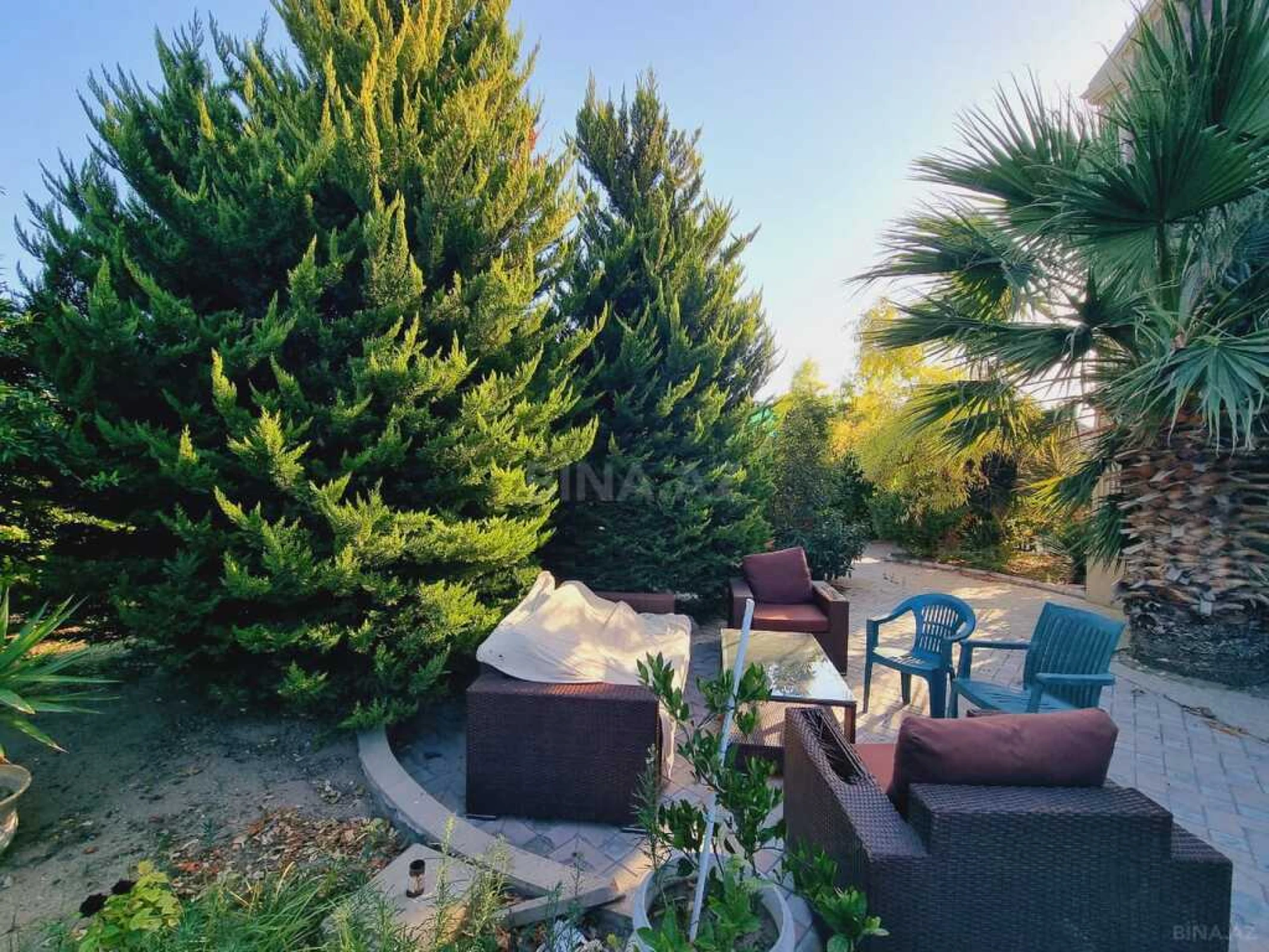 Satılır 6 otaqlı həyət evi 210 m²