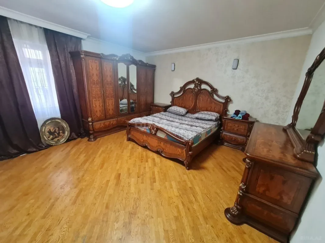 Kirayə verilir 3 otaqlı mənzil 111 m²
