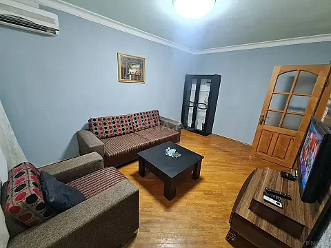 Kirayə verilir 3 otaqlı mənzil 111 m²