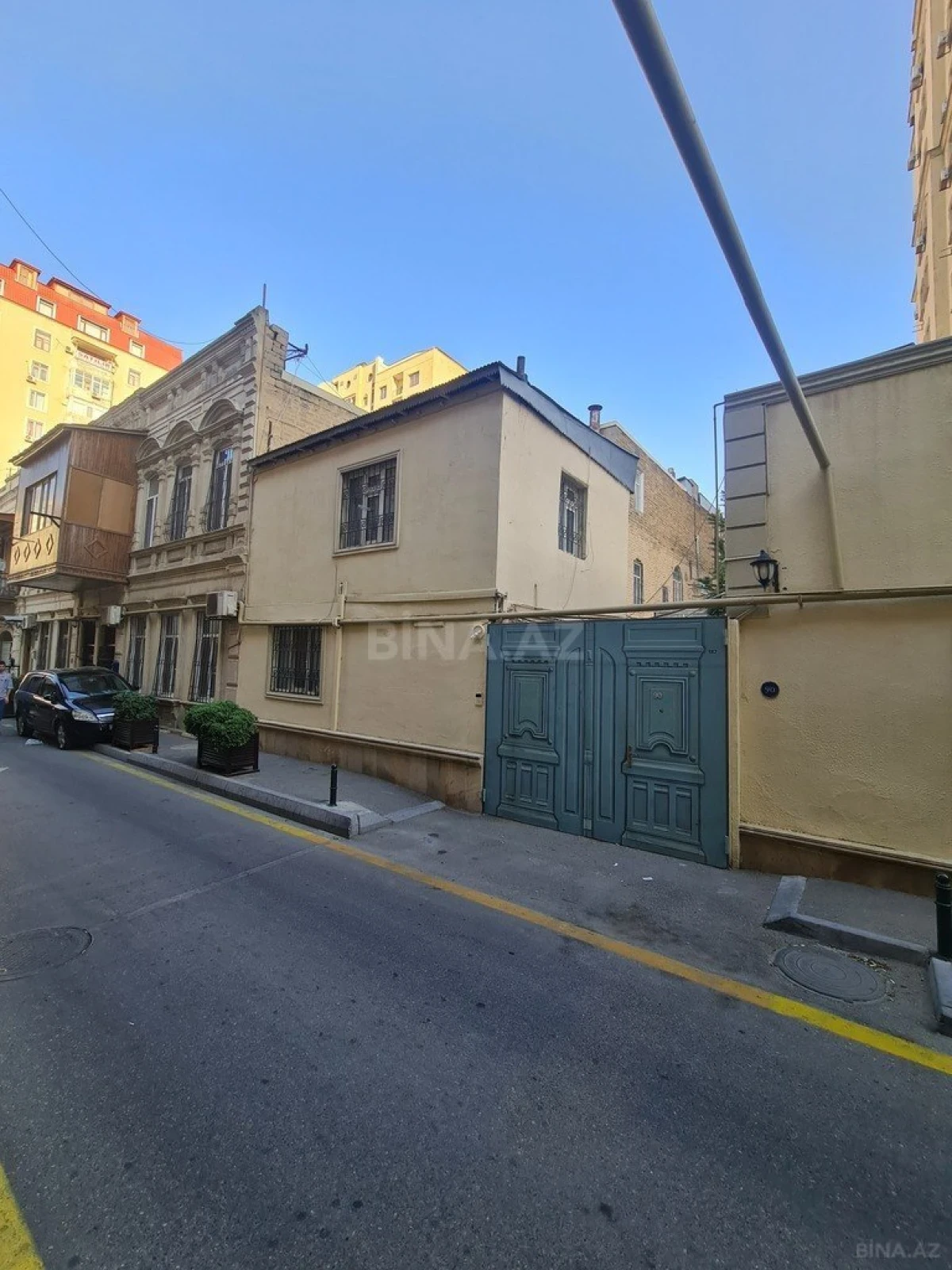 Kirayə verilir 3 otaqlı mənzil 111 m²