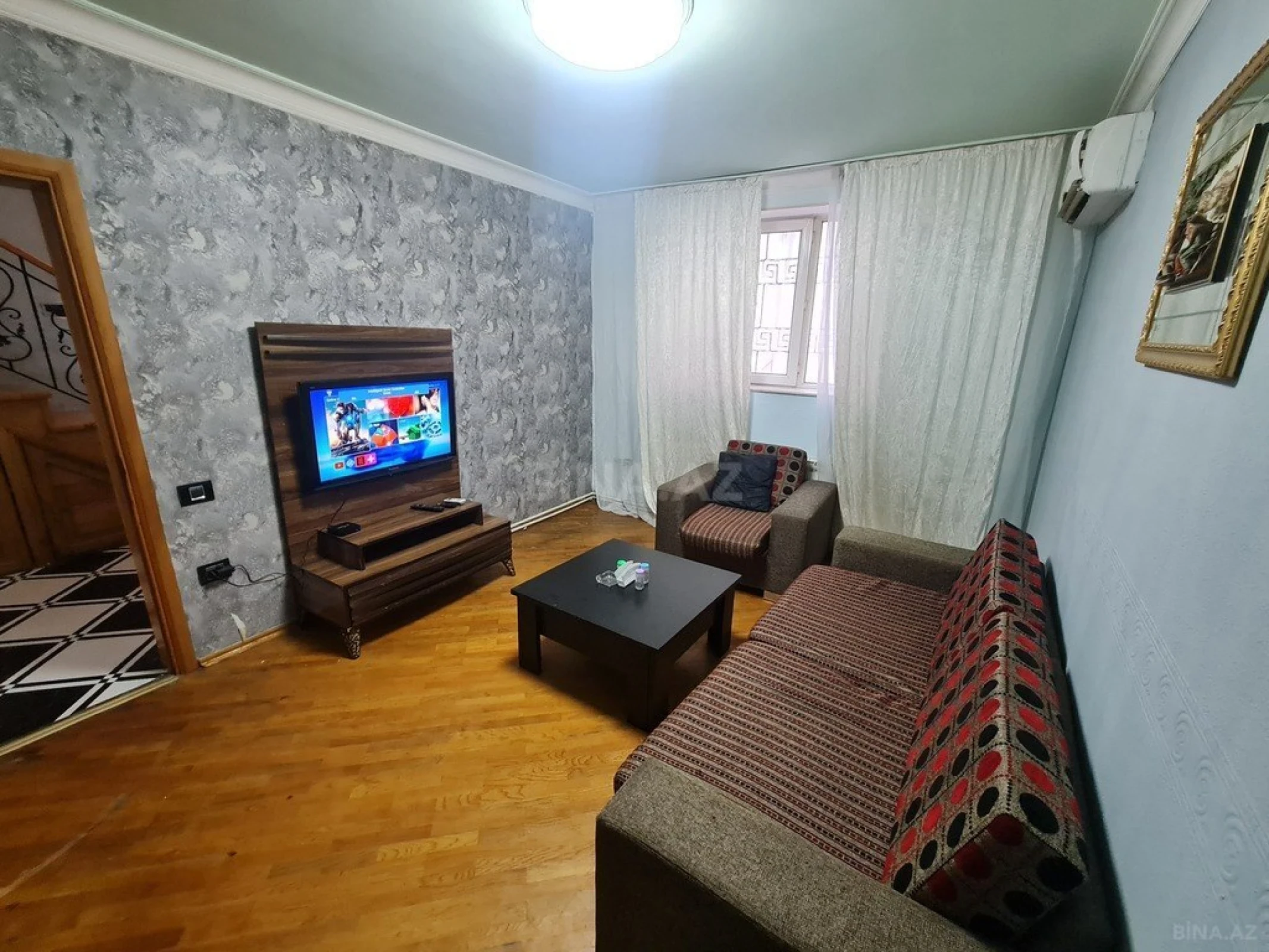 Kirayə verilir 3 otaqlı mənzil 111 m²