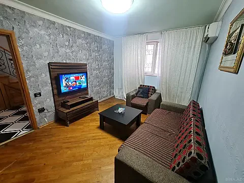Kirayə verilir 3 otaqlı mənzil 111 m²