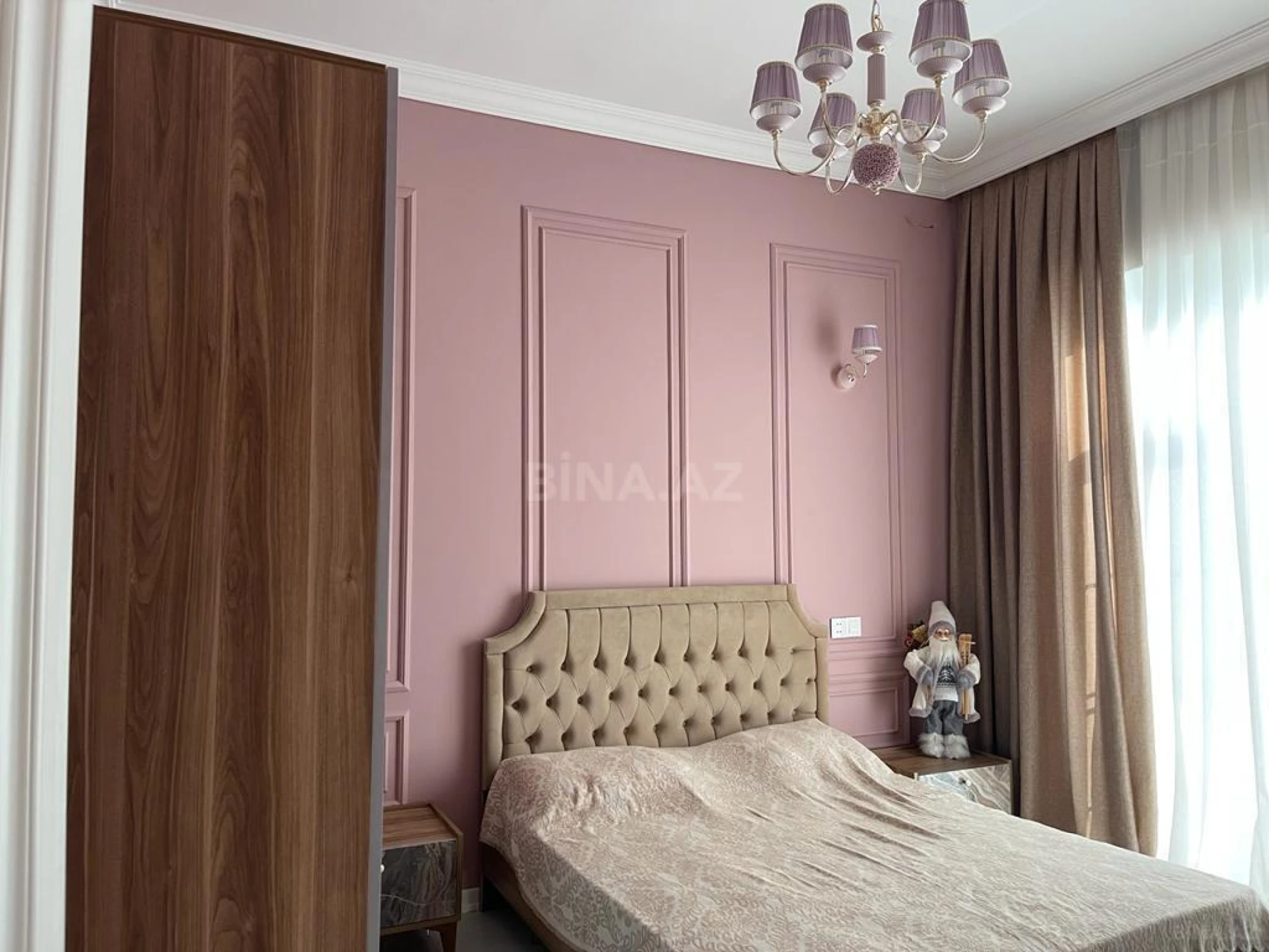 Satılır 5 otaqlı həyət evi 250 m²