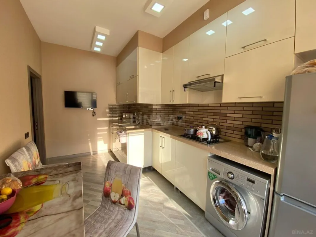 Satılır 2 otaqlı mənzil 80 m²