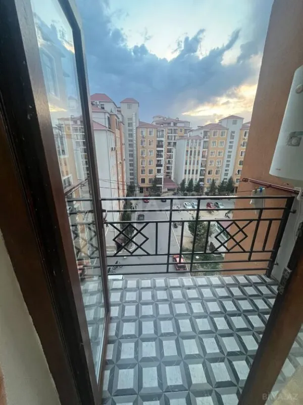 Satılır 2 otaqlı mənzil 80 m²