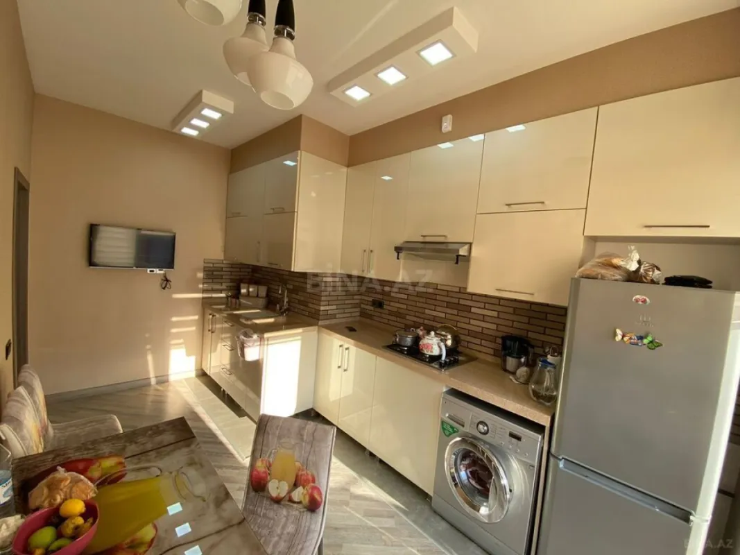 Satılır 2 otaqlı mənzil 80 m²