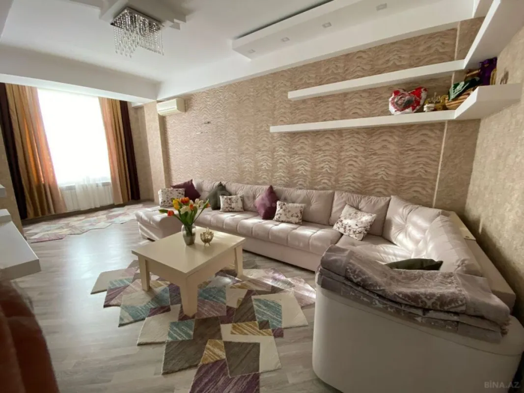 Satılır 2 otaqlı mənzil 80 m²