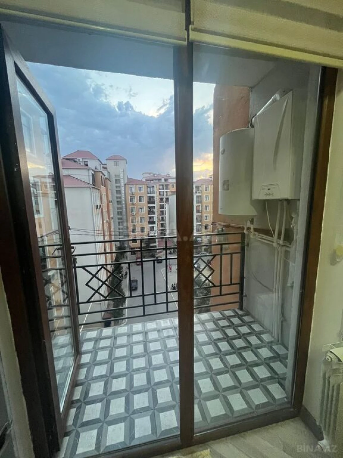 Satılır 2 otaqlı mənzil 80 m²