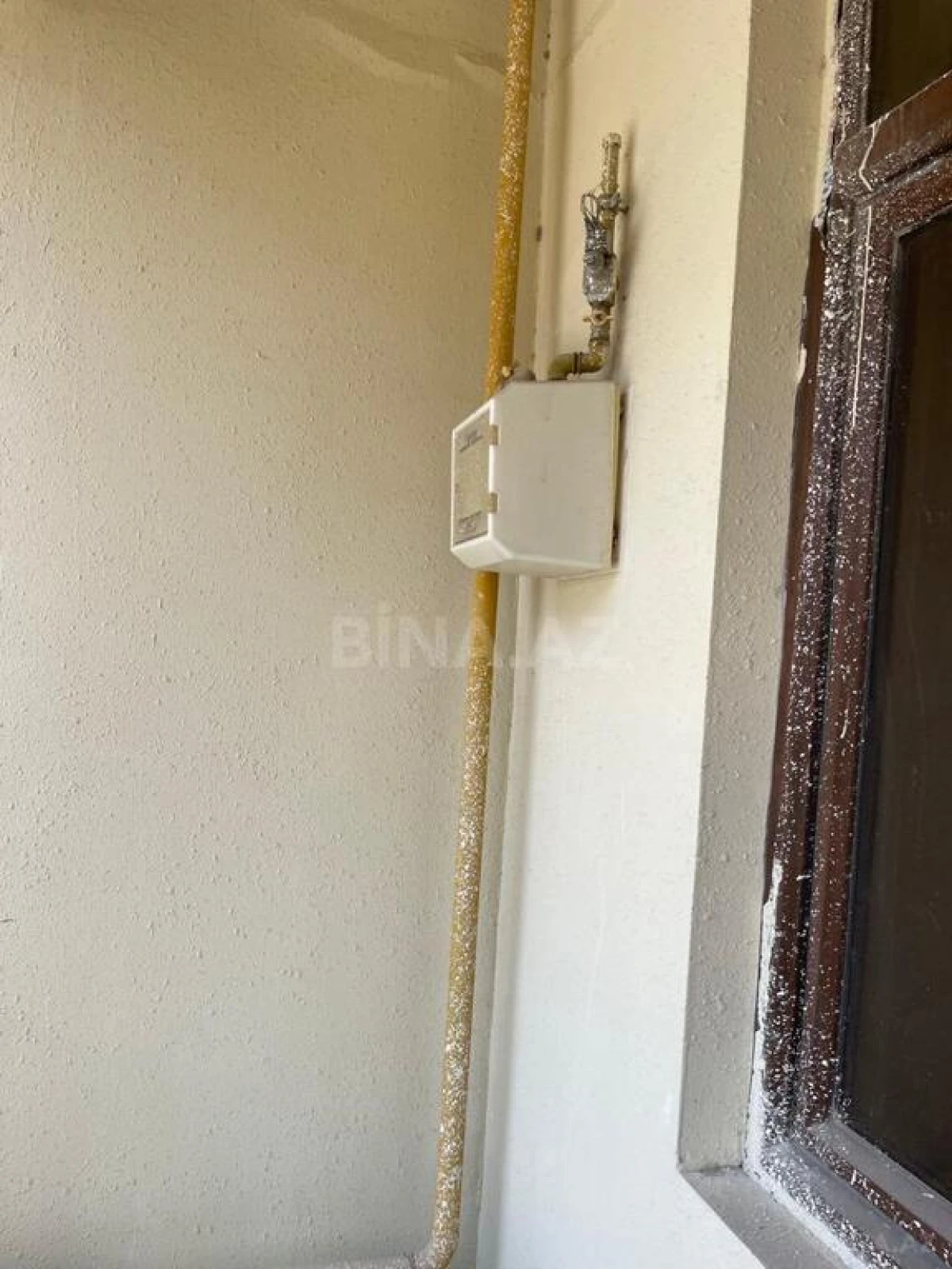 Satılır 1 otaqlı mənzil 66 m²
