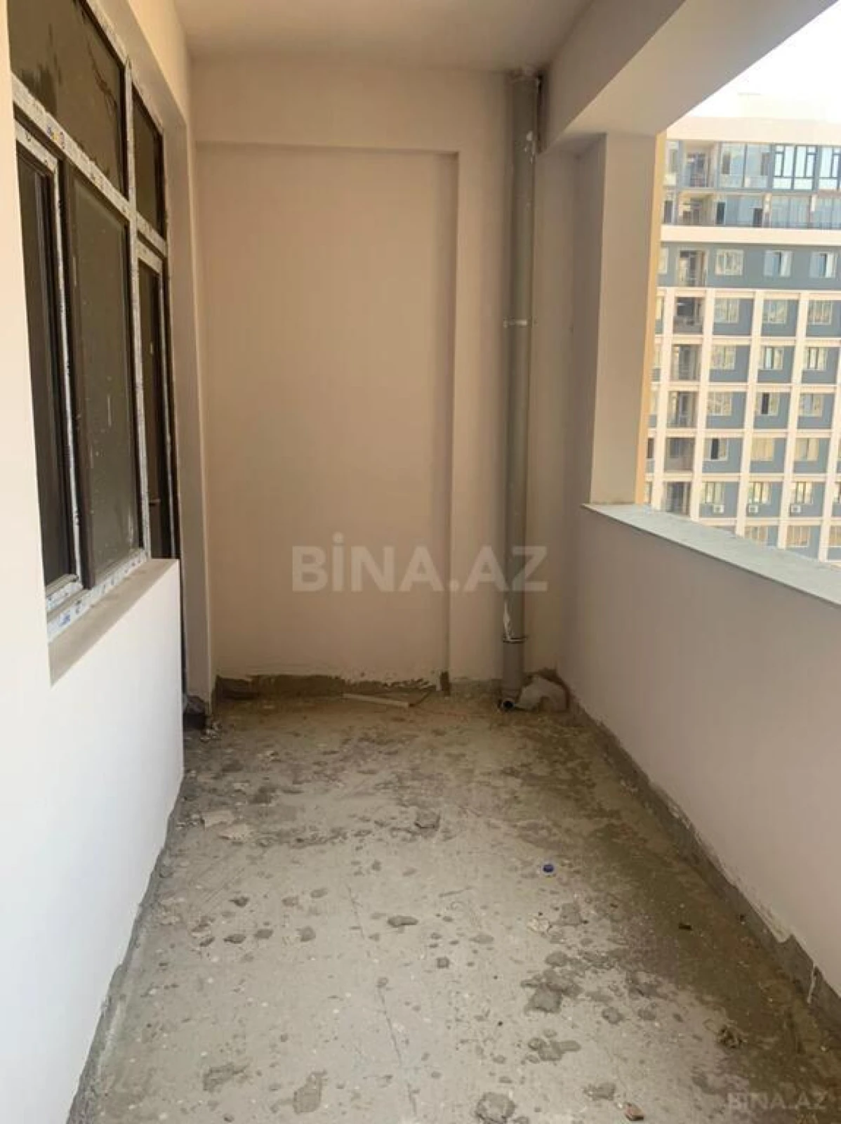 Satılır 1 otaqlı mənzil 66 m²