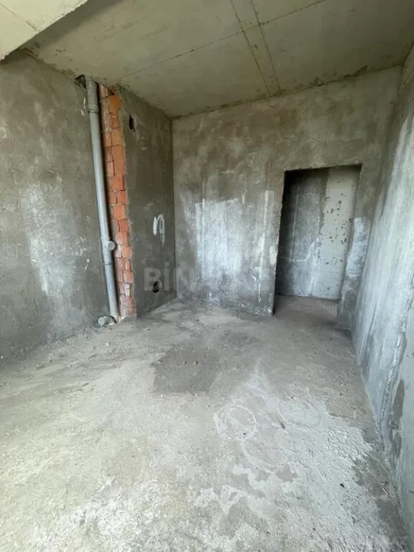 Satılır 1 otaqlı mənzil 66 m²