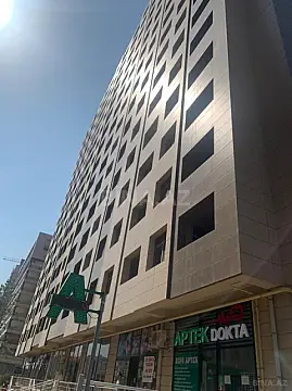 Satılır 1 otaqlı mənzil 66 m²