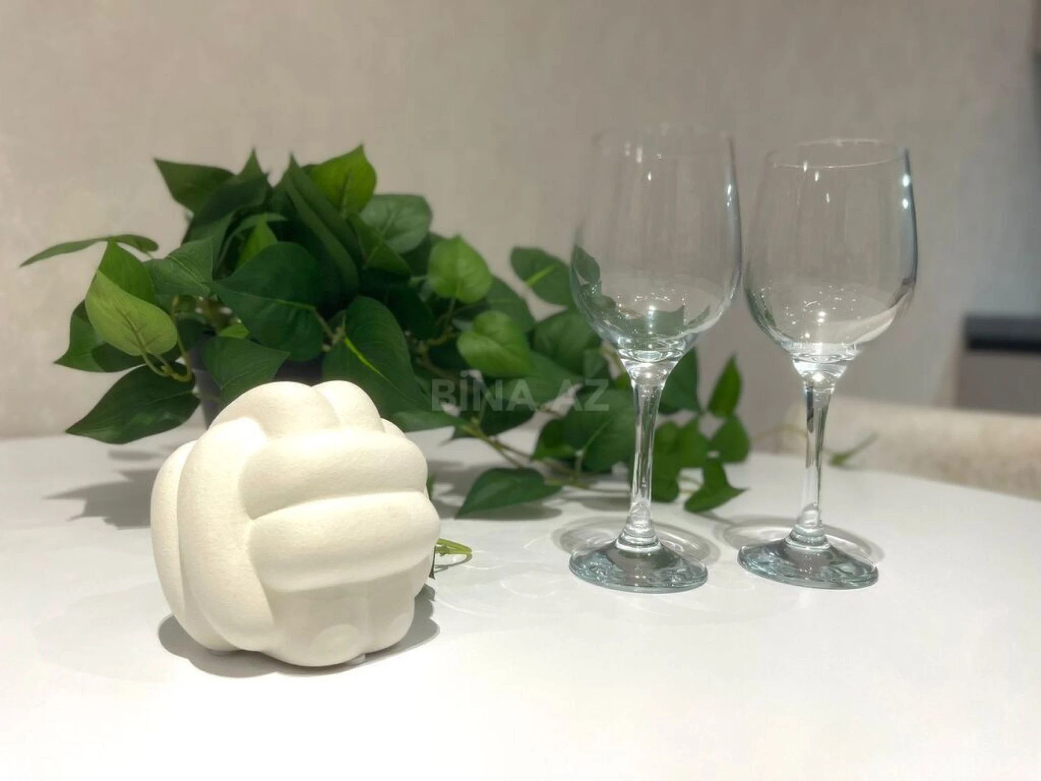 Kirayə verilir 2 otaqlı mənzil 65 m²