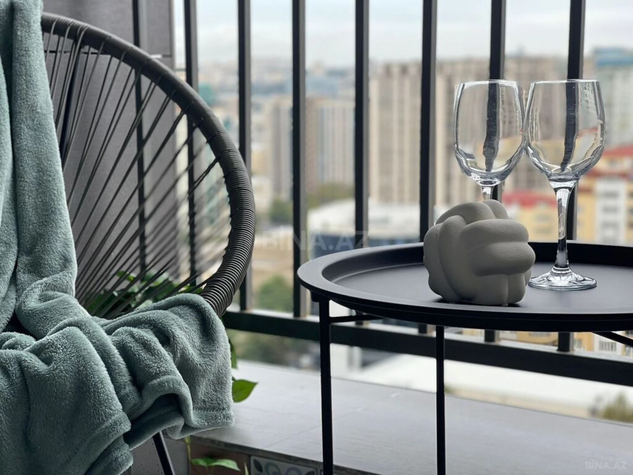 Kirayə verilir 2 otaqlı mənzil 65 m²