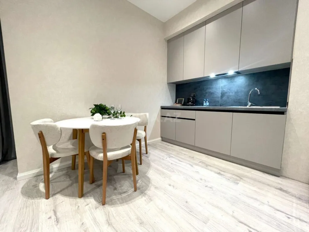 Kirayə verilir 2 otaqlı mənzil 65 m²