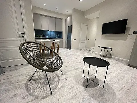 Kirayə verilir 2 otaqlı mənzil 65 m²