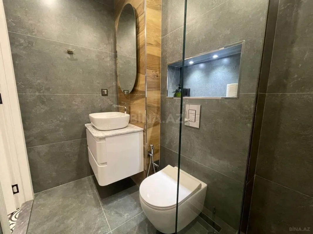 Kirayə verilir 2 otaqlı mənzil 65 m²