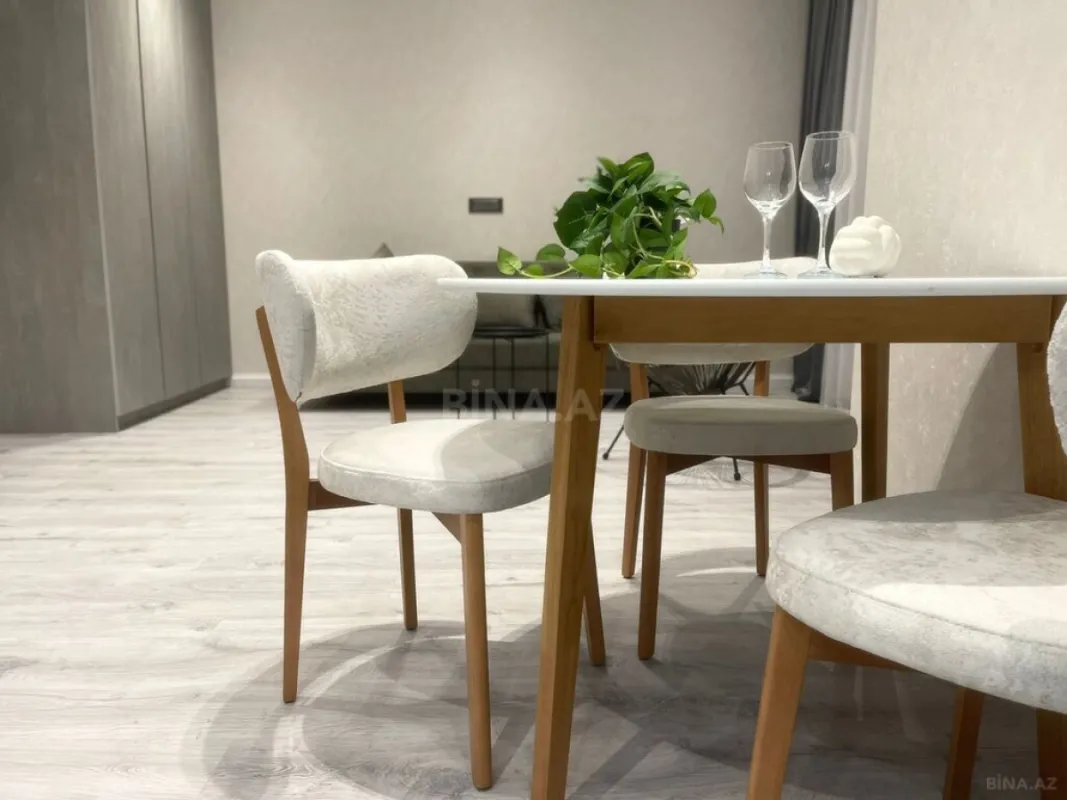 Kirayə verilir 2 otaqlı mənzil 65 m²