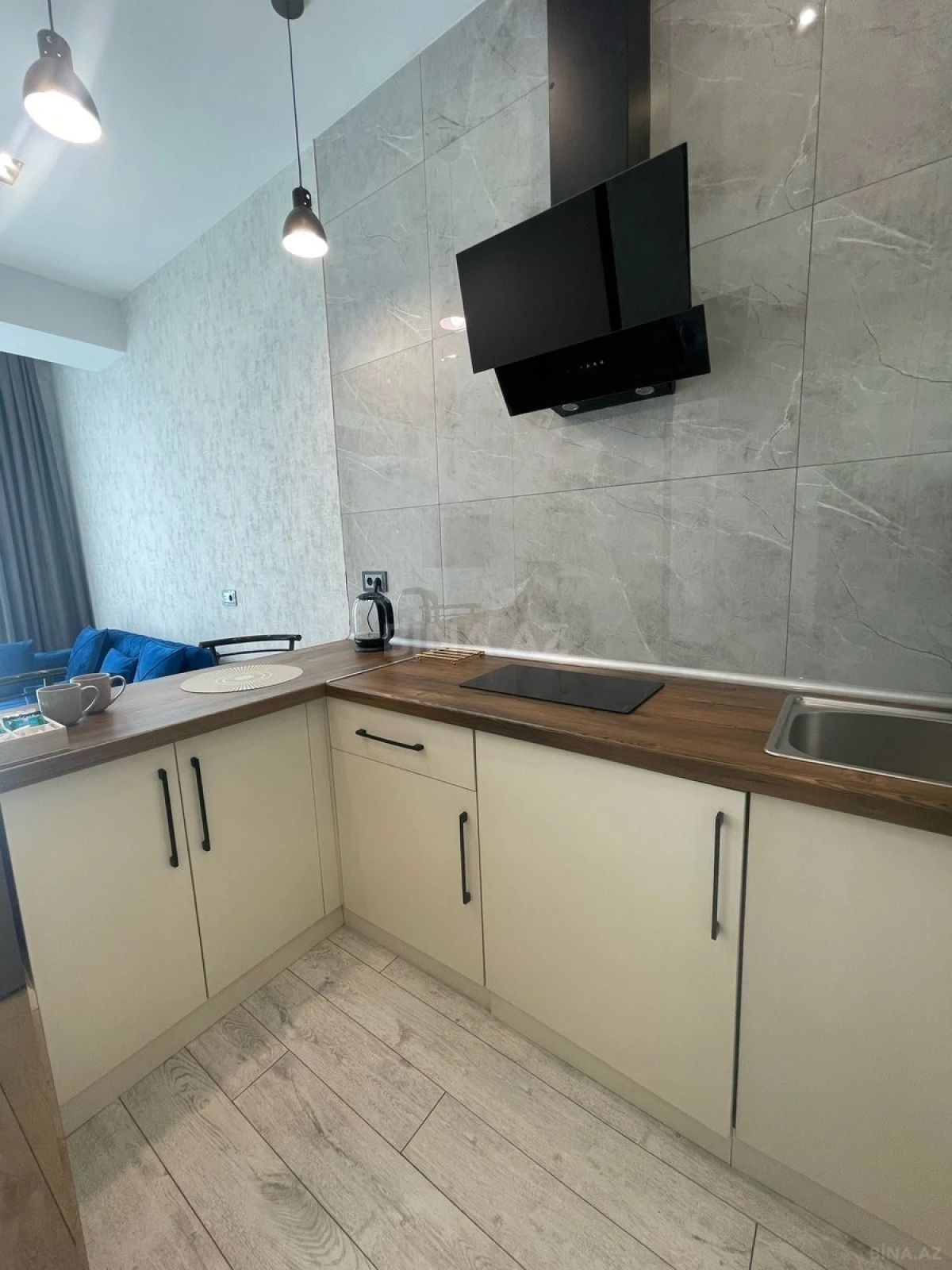 Kirayə verilir 2 otaqlı mənzil 60 m²