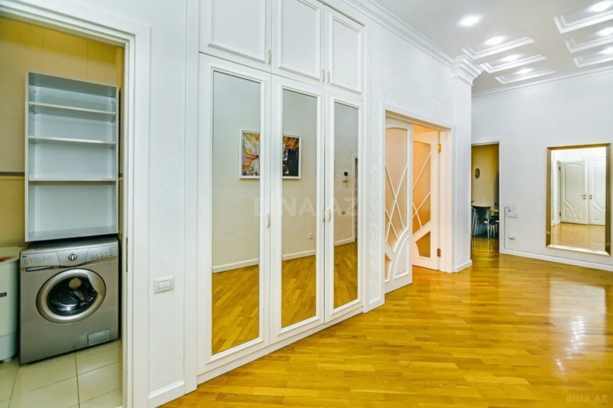 Kirayə verilir 3 otaqlı mənzil 245 m²