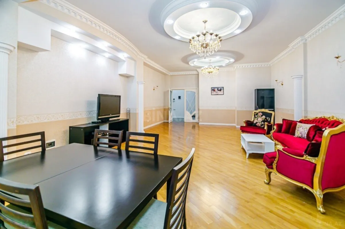 Kirayə verilir 3 otaqlı mənzil 245 m²