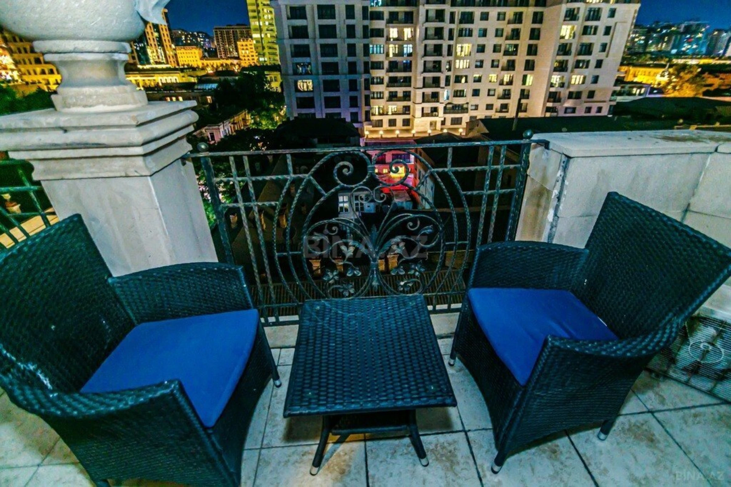 Kirayə verilir 3 otaqlı mənzil 245 m²